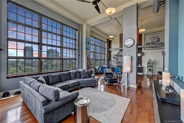 715 Graham Street - Photo 1