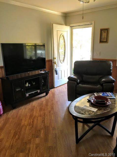 225 Sunray Drive - Photo 1