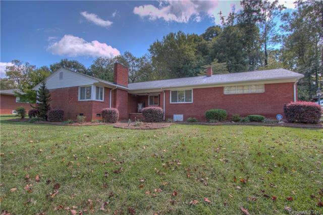 107 Sunset Drive - Photo 1