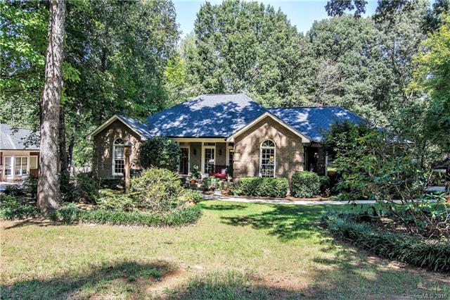 2810 Bent Oak Drive - Photo 1