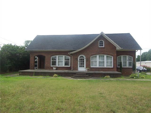 699 Main Avenue - Photo 1