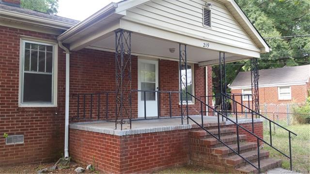219 Cloudman Street - Photo 1