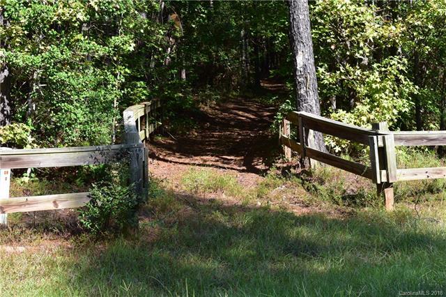1105 Mooreland Drive - Photo 1