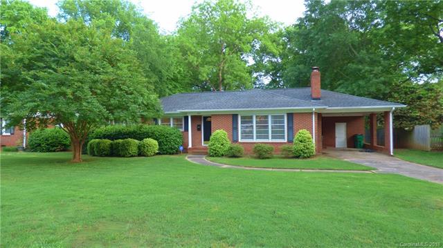 822 Faircrest Drive - Photo 1