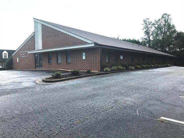 504 Wilkesboro Boulevard - Photo 1