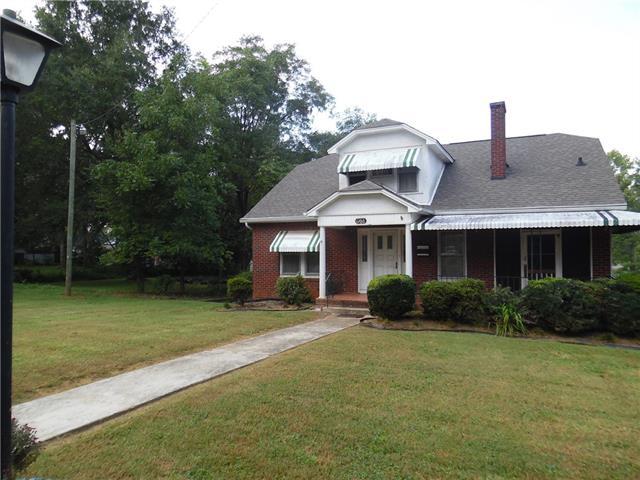 604 Ashe Avenue - Photo 1