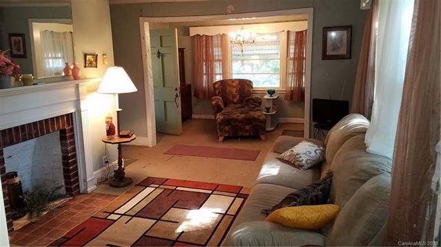 103 Norris Avenue - Photo 1