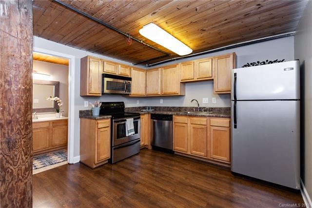 201 Hoskins Road - Photo 1
