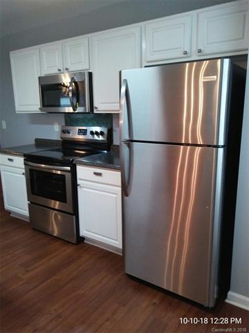 611 Dusty Lane - Photo 1