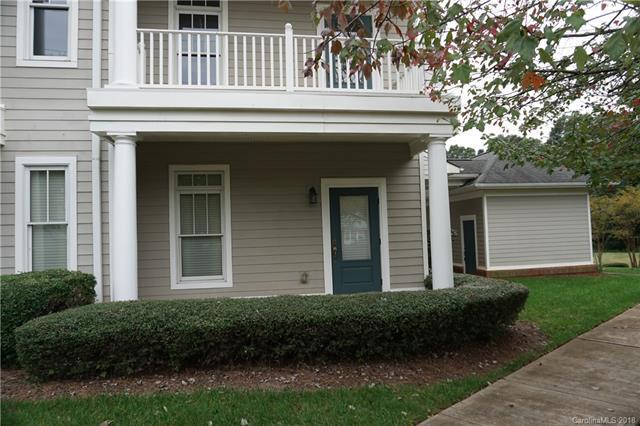 1060 The Glen Street - Photo 1