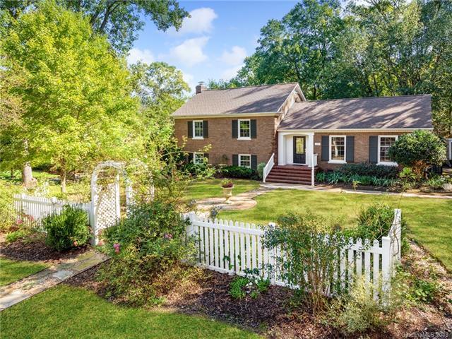 1208 Braeburn Road - Photo 1