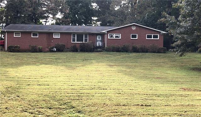 1500 Forsythia Circle - Photo 1