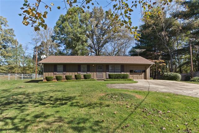 11 Fieldcrest Drive - Photo 1