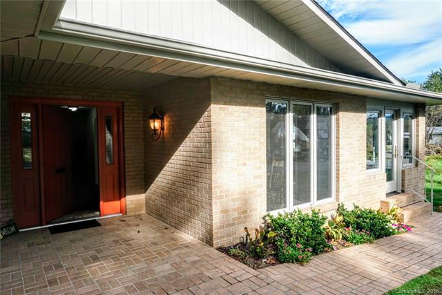318 Main Street - Photo 1