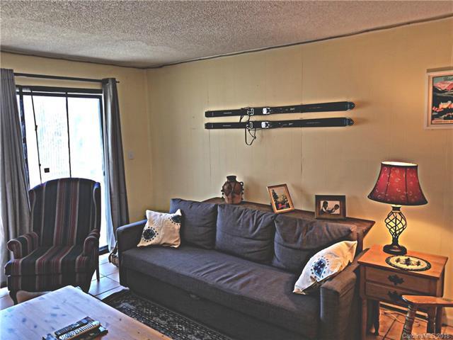 103 Mid Holiday Lane - Photo 1