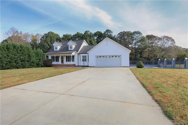 134 Southview Drive - Photo 1