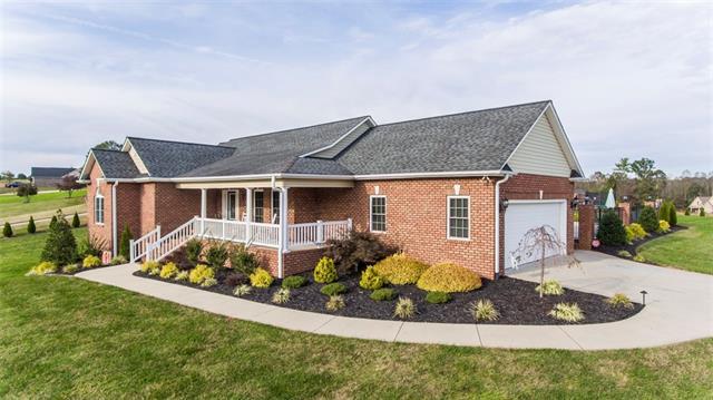 5174 Oak Circle - Photo 1