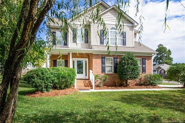 144 Deerfield Drive - Photo 1