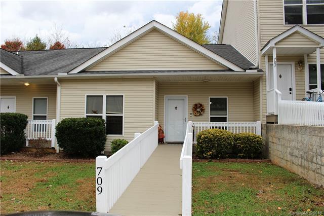 709 Villas Court - Photo 1