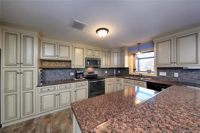 131 Cedar Lane - Photo 1