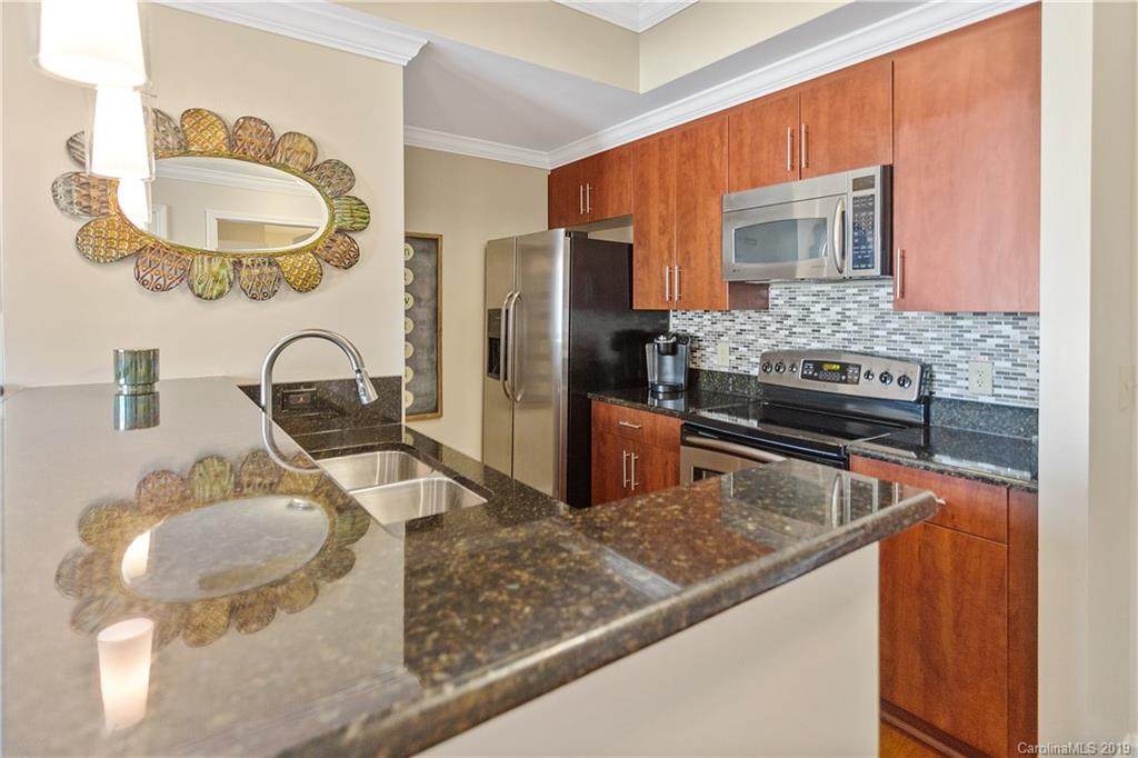 300 5th Street - Photo 1