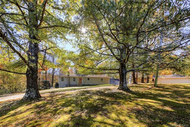400 Ridgeway Drive - Photo 1