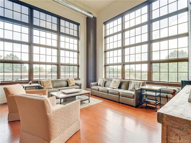 715 Graham Street - Photo 1