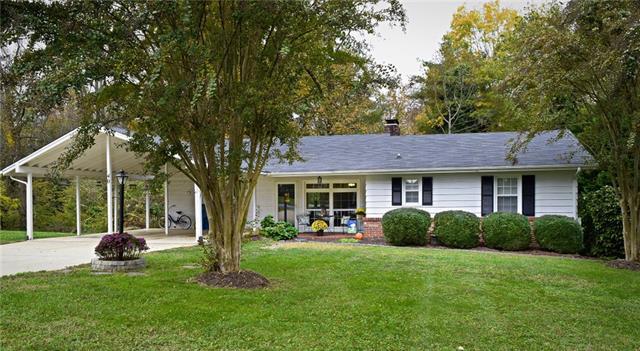 40 Forest Avenue - Photo 1
