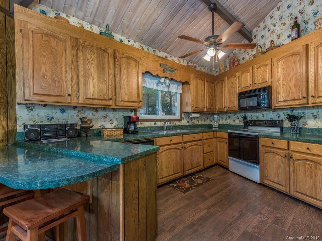 484 Westlake Drive - Photo 1