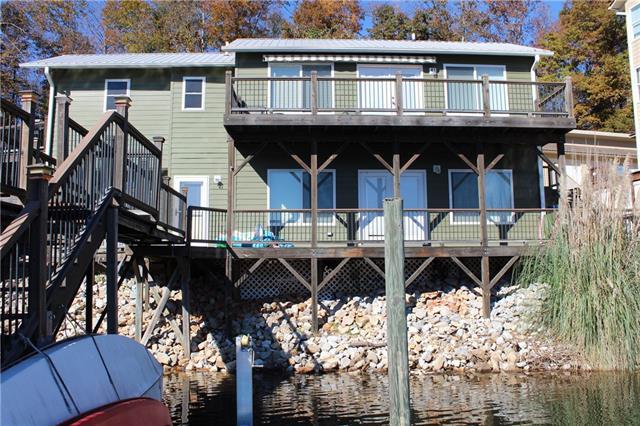1009 Lake Club Drive - Photo 1