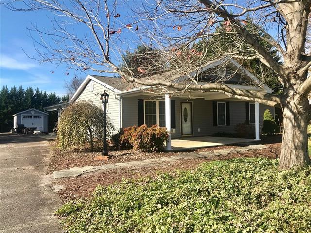 94 Greenlea Circle - Photo 1