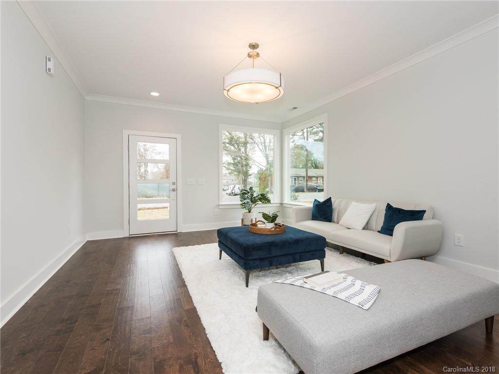 1224 Lomax Avenue - Photo 1