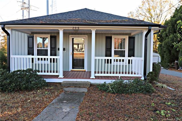 206 10th Street - Photo 1