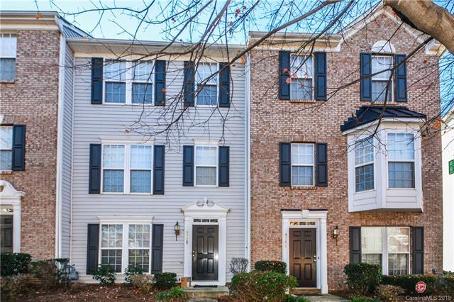 9754 Blossom Hill Drive - Photo 1