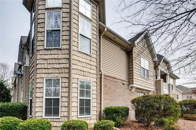 8933 Rosalyn Glen Road - Photo 1