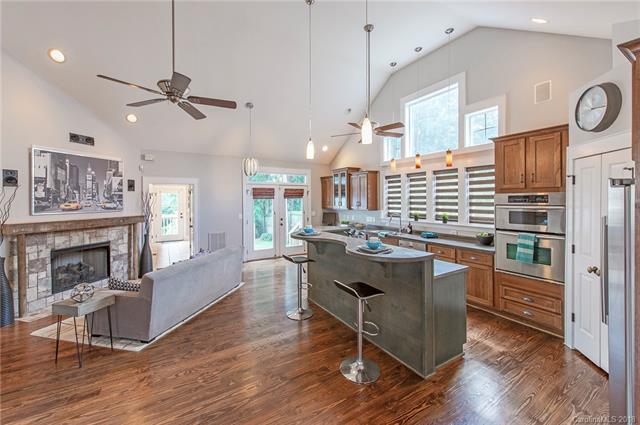 617 37th Street - Photo 1