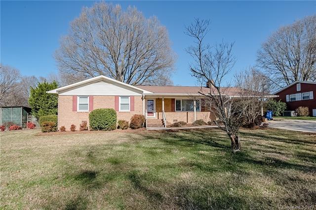 850 Center Avenue - Photo 1