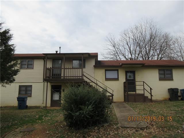 822-826 2nd Street - Photo 1