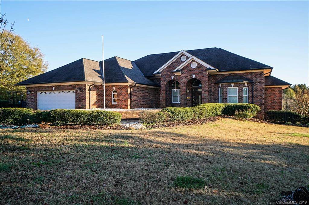 7850 Fisher Road - Photo 1