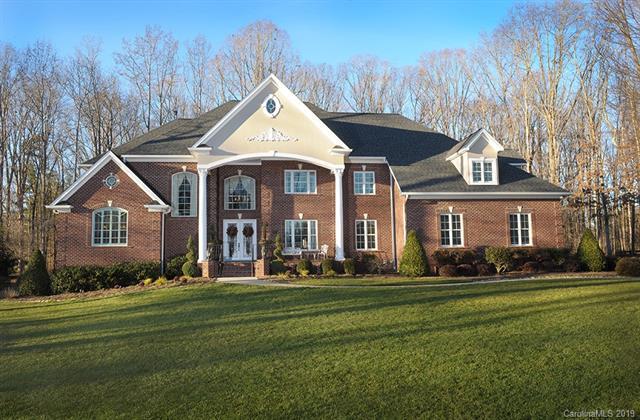 103 Glenview Drive - Photo 1