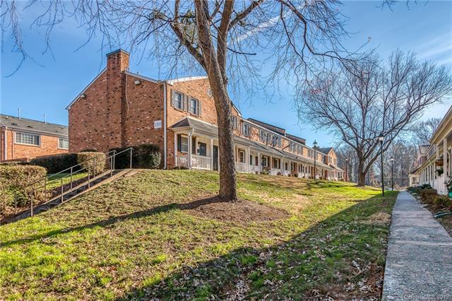 1310 Green Oaks Lane - Photo 1