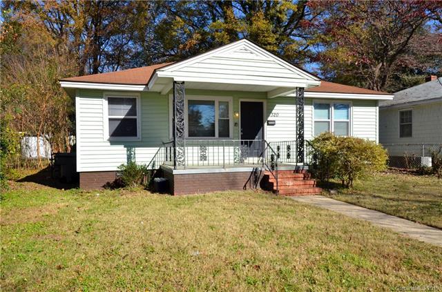 320 Plymouth Avenue - Photo 1
