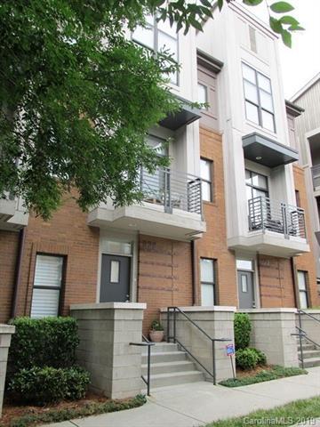 926 8th Street - Photo 1