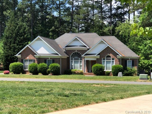 135 Lynn Cove Lane - Photo 1
