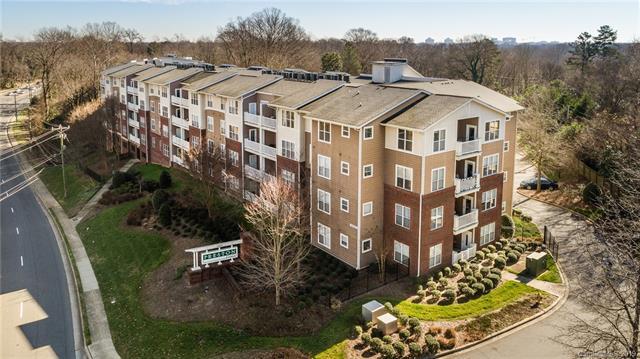 1000 Woodlawn Road - Photo 1