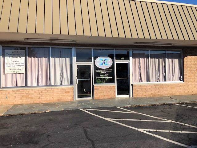 104 Fairway Shopping Center Street - Photo 1