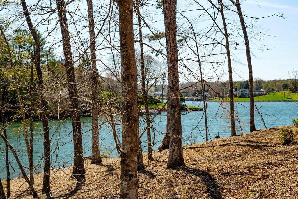 5218 Peninsula Drive - Photo 1