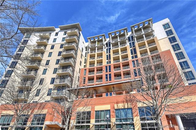 701 Royal Court - Photo 1
