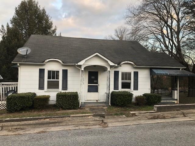 412 Woodhaven Street - Photo 1