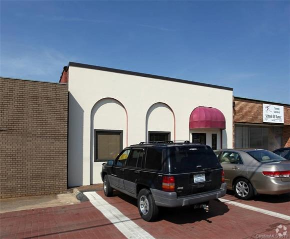 1125 2nd Street - Photo 1